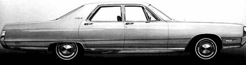 Chrysler New Yorker 4-Door Sedan (1969)